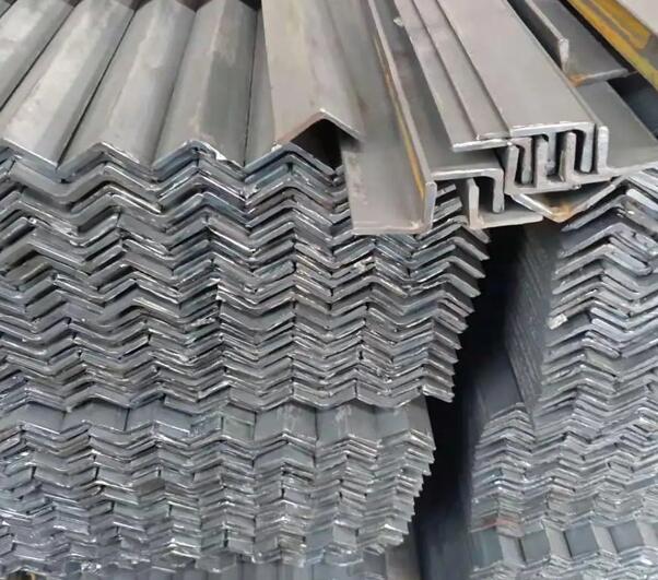 ��ɽ�ȱ߽Ǹ�